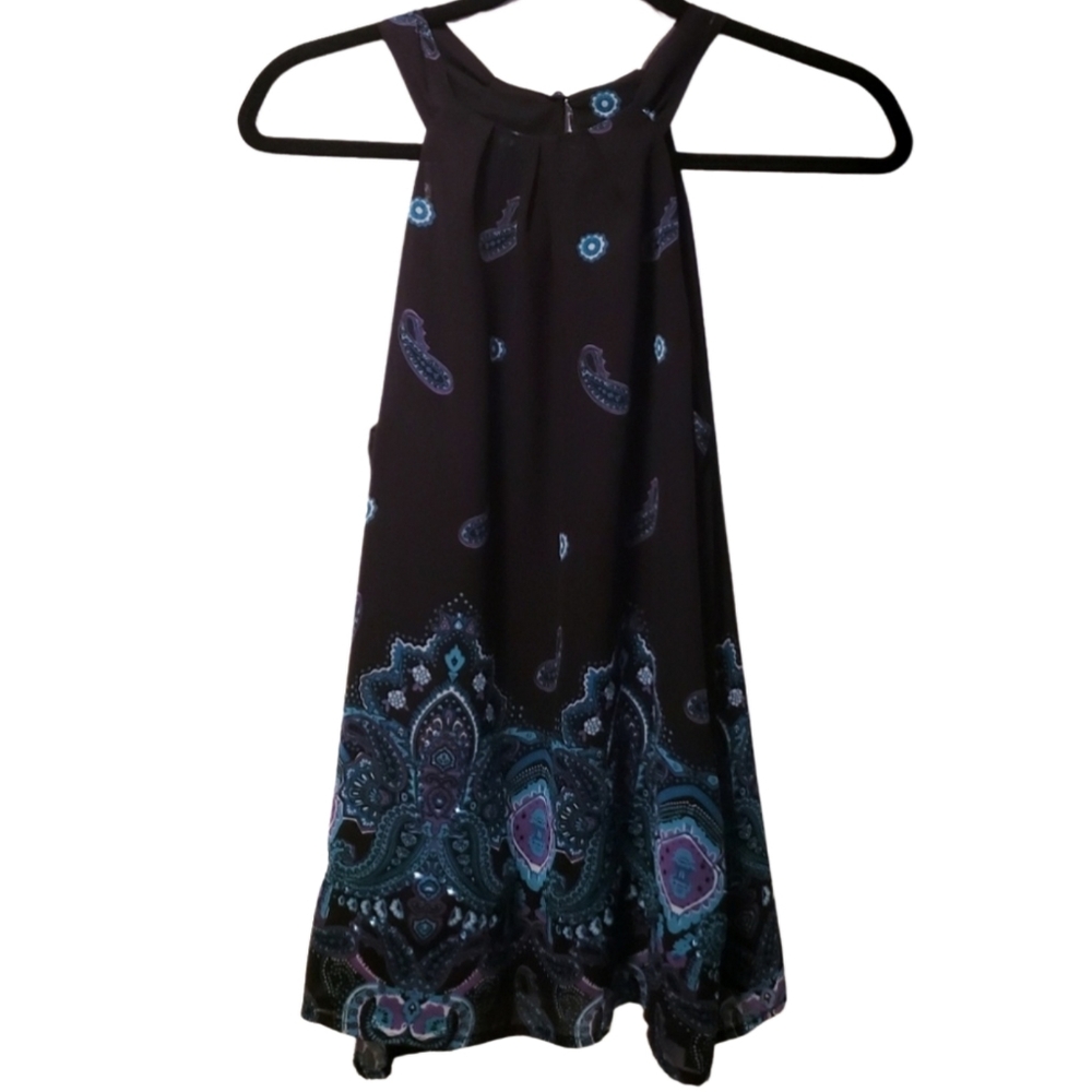 Sleeveless tunic